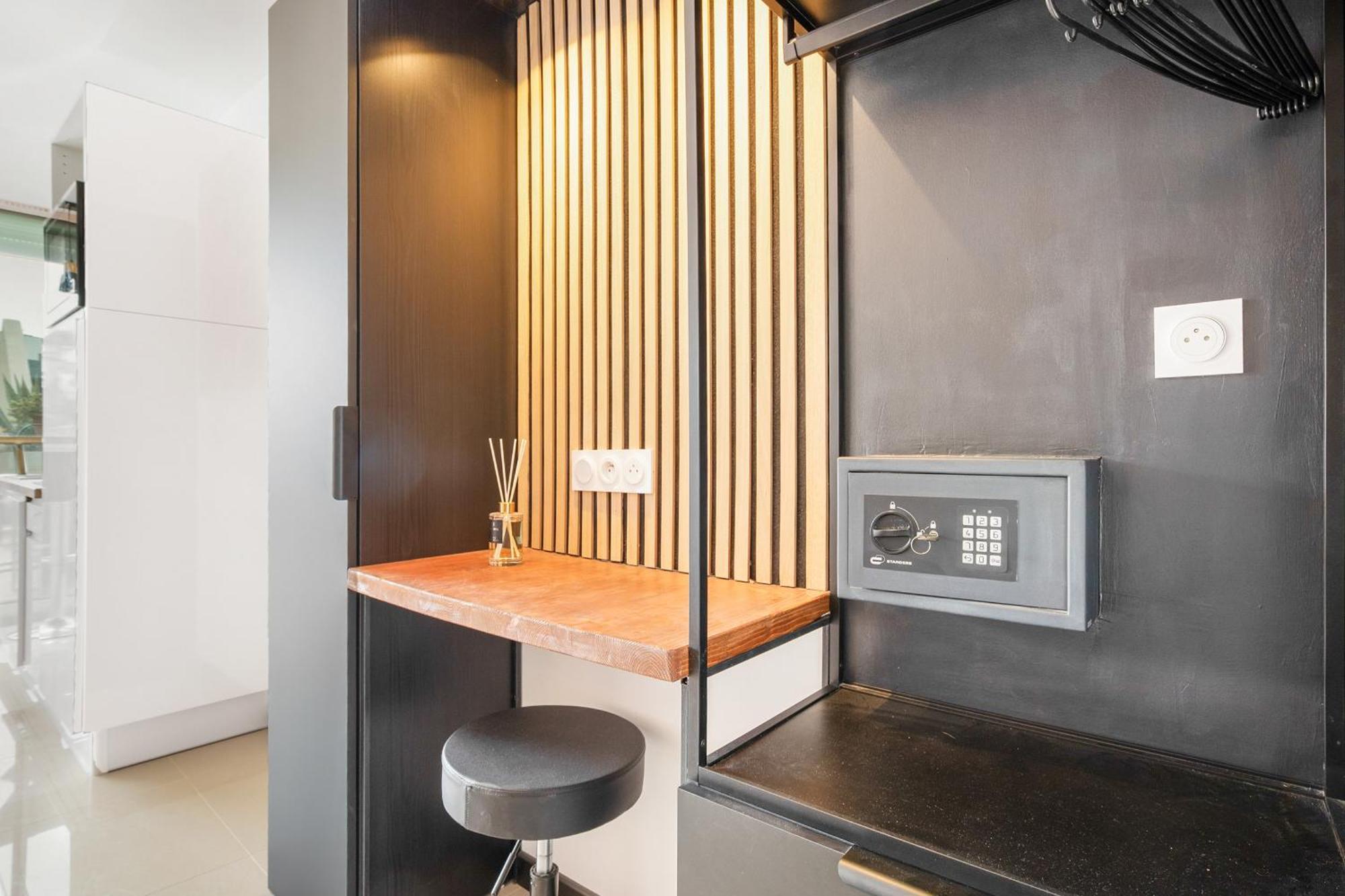 Bambou Heliopolis Apartment Agde Bagian luar foto