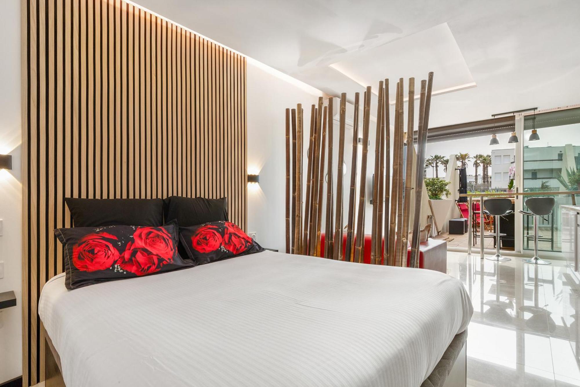 Bambou Heliopolis Apartment Agde Bagian luar foto